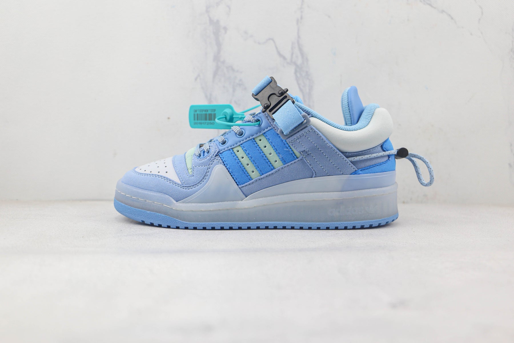 Adidas Bad Bunny Blue Tint - Luxe Premium Brazil