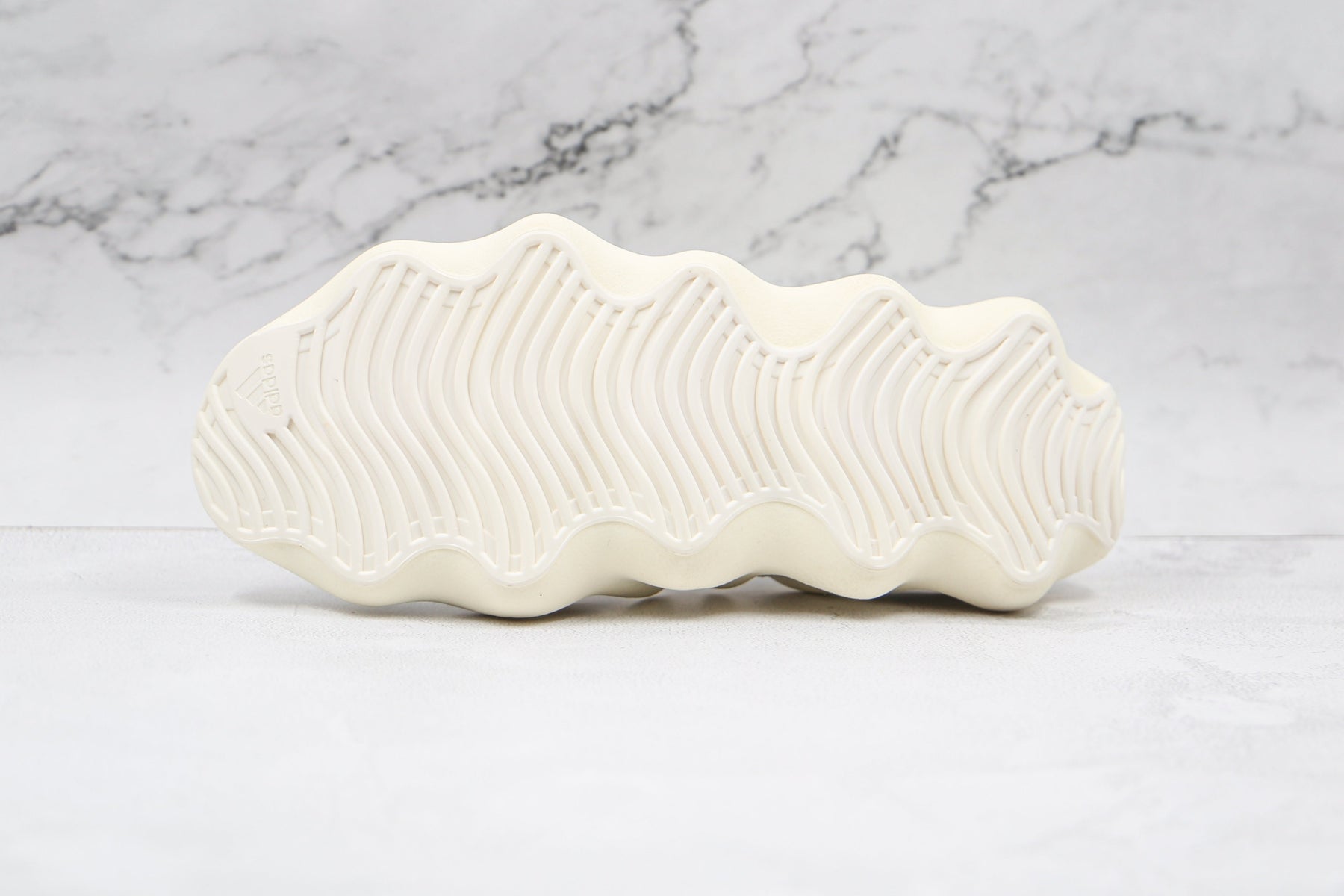 Adidas Yeezy 450 Cream White - Luxe Premium Brazil