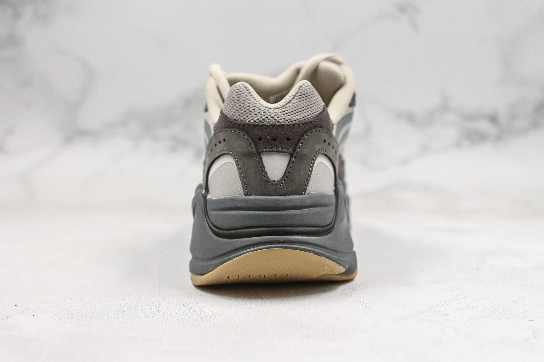 Adidas Yeezy Boost 700 Tephra - Luxe Premium Brazil