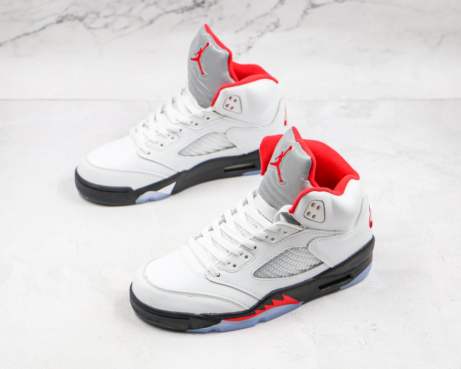 Jordan 5 Retro Fire Red Silver Tongue - Luxe Premium Brazil