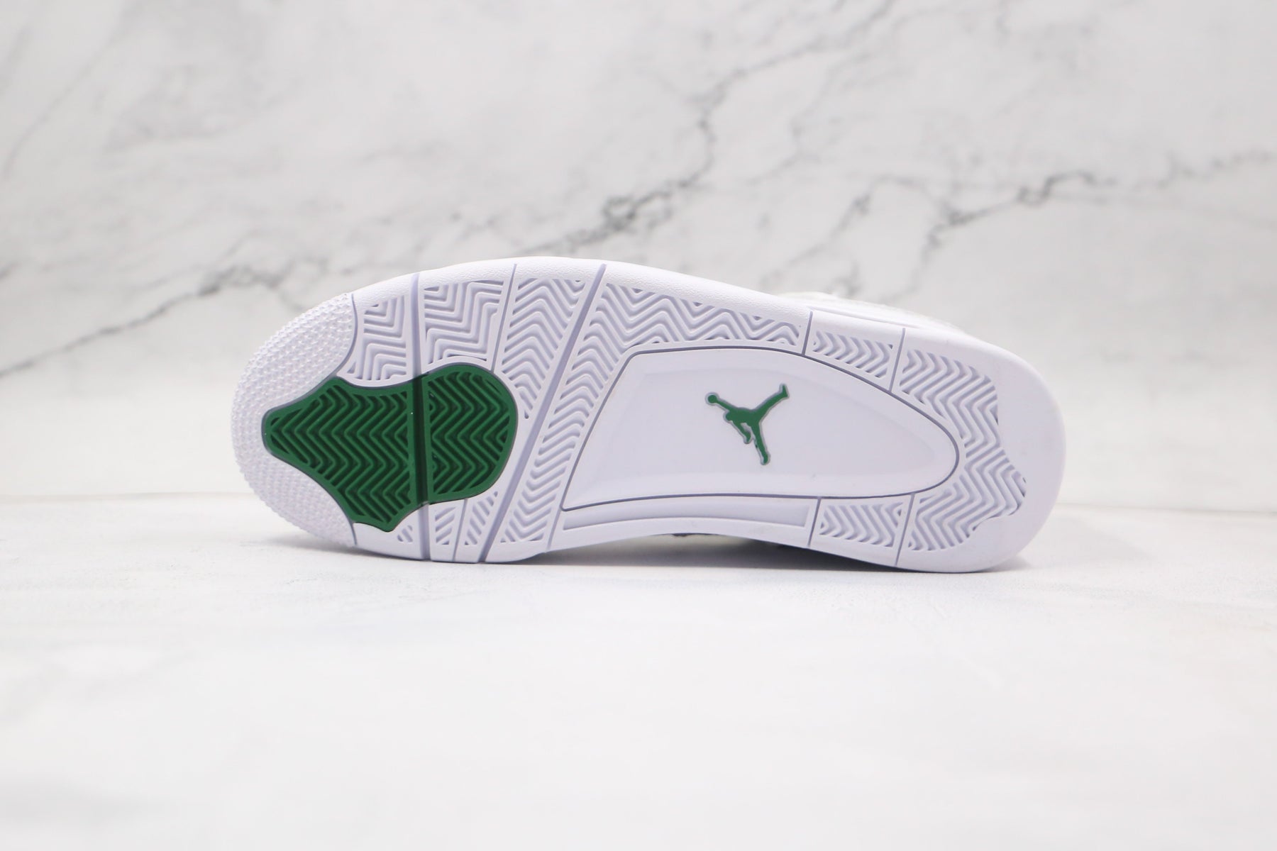 Jordan 4 Retro Metallic Green - Luxe Premium Brazil