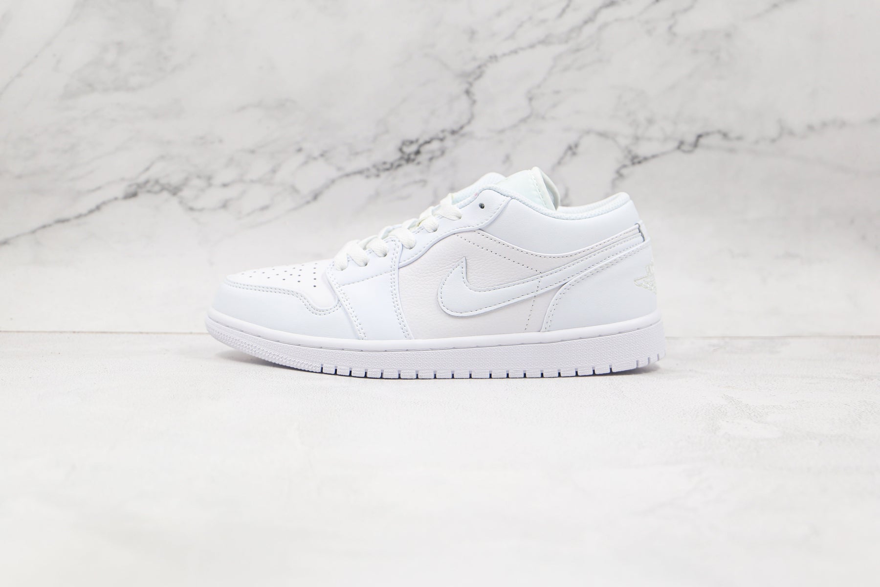 Jordan 1 Low Triple White Luxe Premium Brazil
