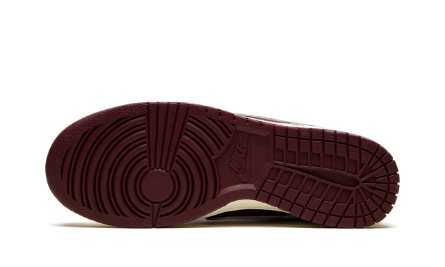 Nike Dunk Low Valentine’s Day My Store