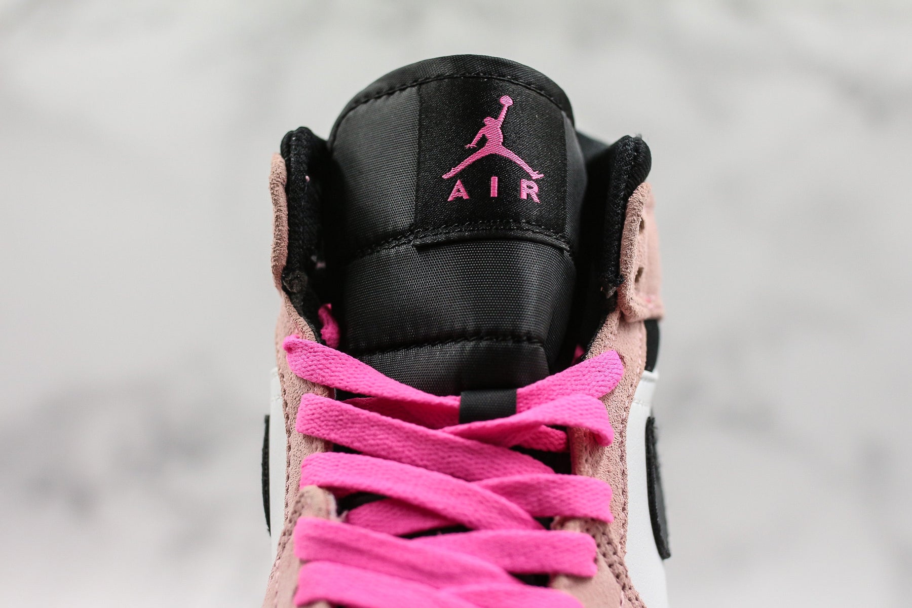 Jordan 1 Mid Crimson Tint Luxe Premium Brazil