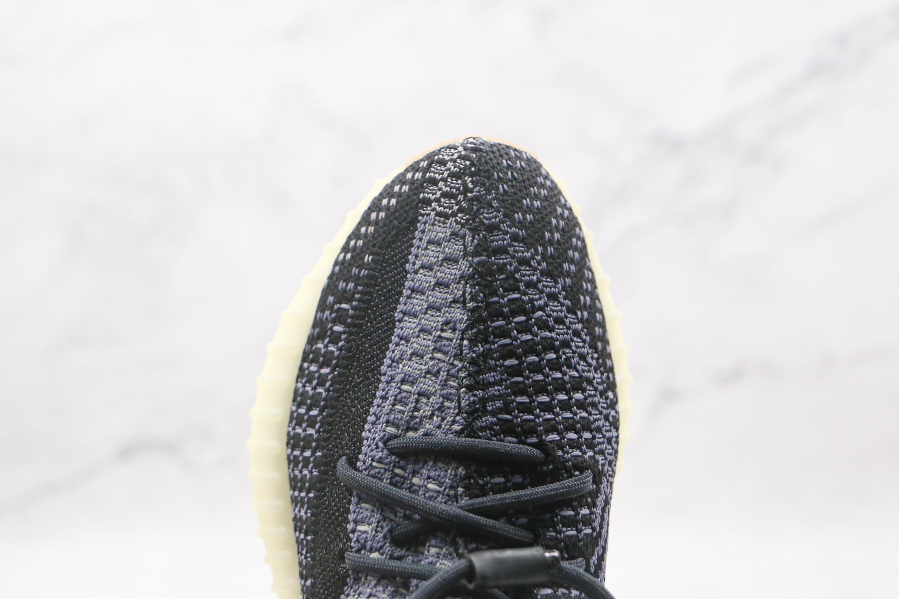 Adidas Yeezy Boost 350 V2 Carbon - Luxe Premium Brazil