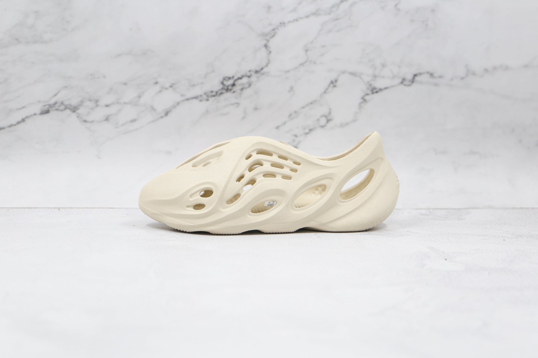 Adidas Yeezy Foam Ararat - Luxe Premium Brazil