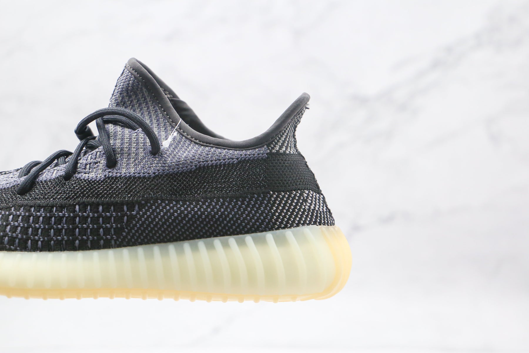 Adidas Yeezy Boost 350 V2 Carbon - Luxe Premium Brazil