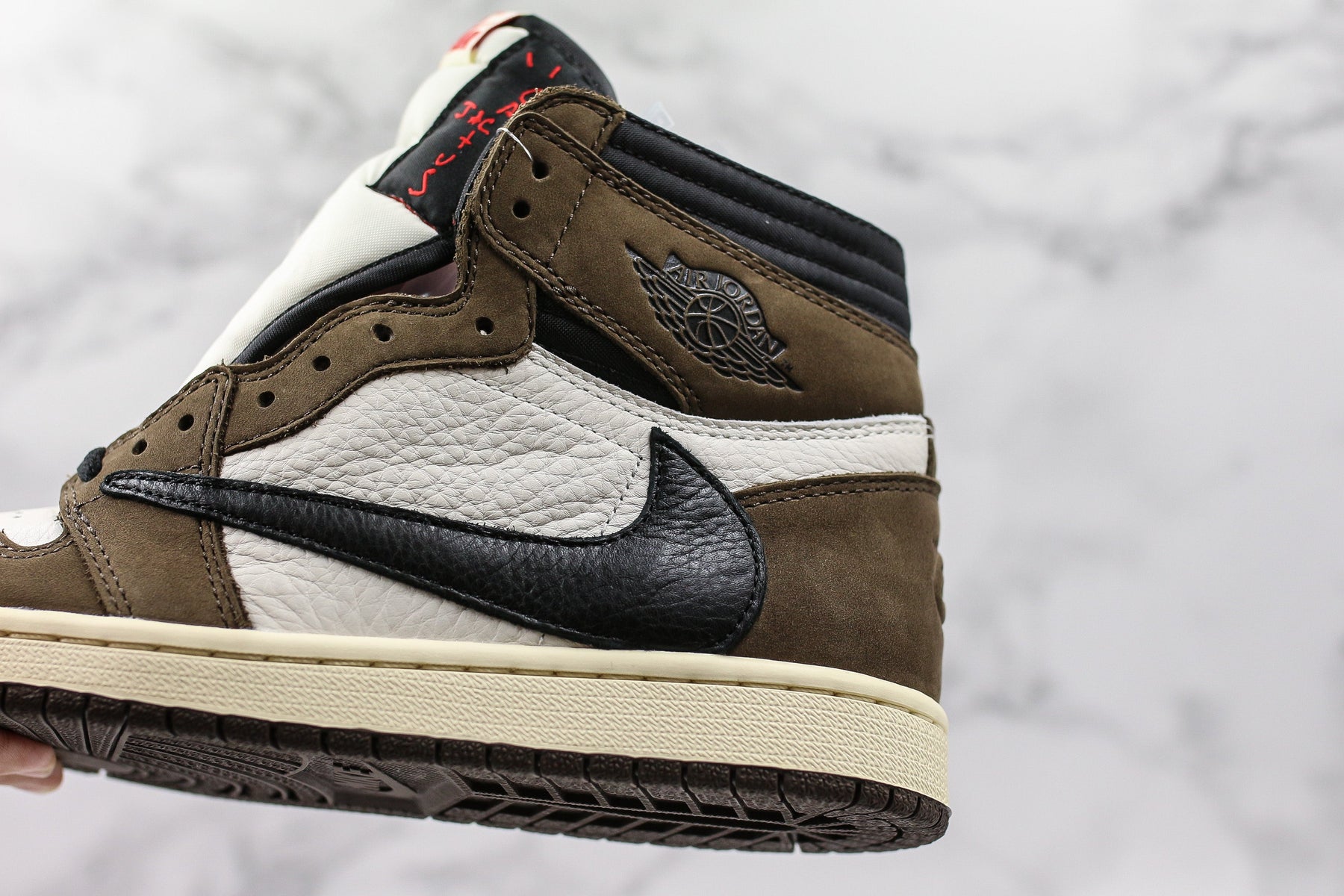Jordan 1 Retro High Travis Scott Mocha Luxe Premium Brazil