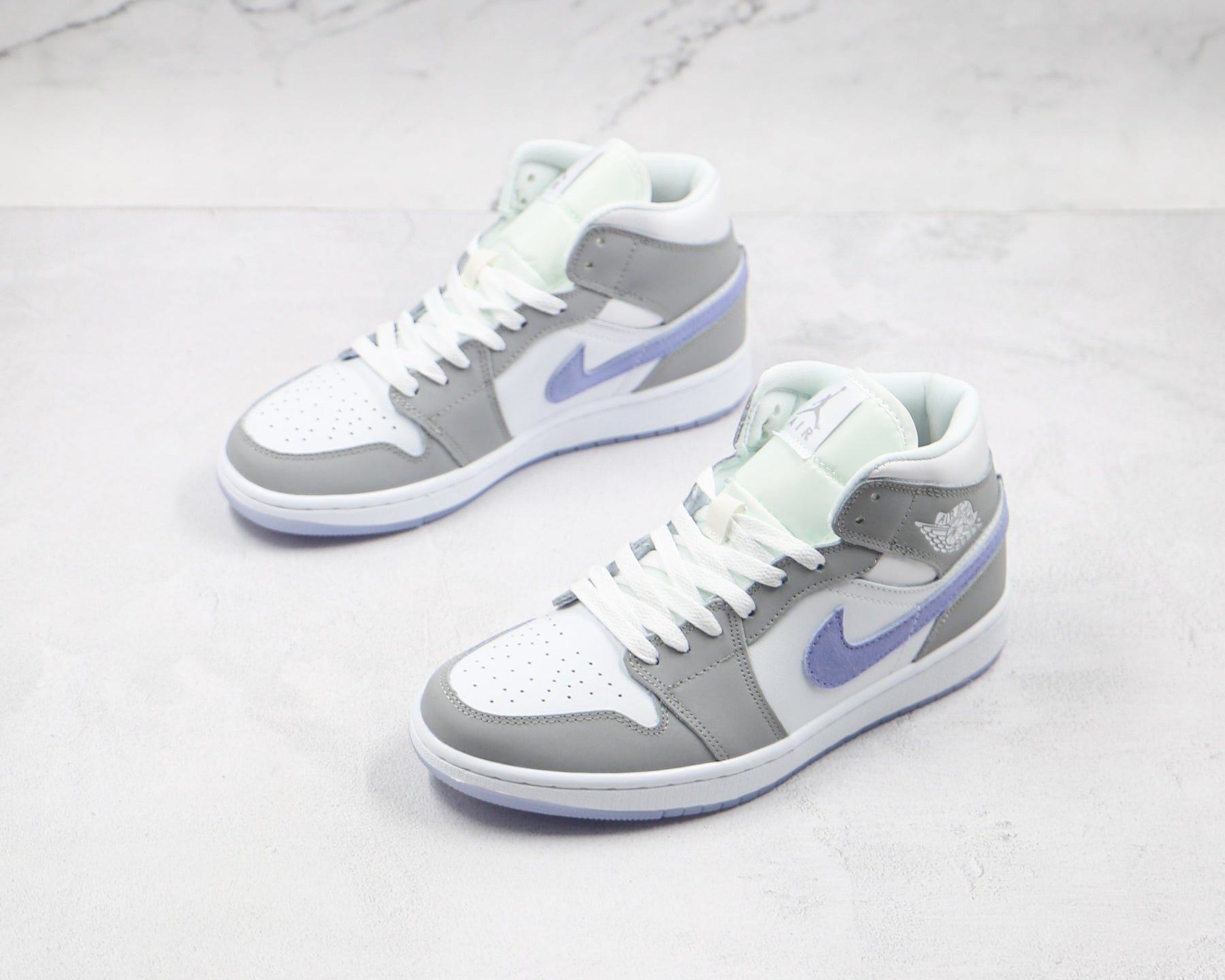 Jordan 1 Mid Wolf Grey Aluminum - Luxe Premium Brazil