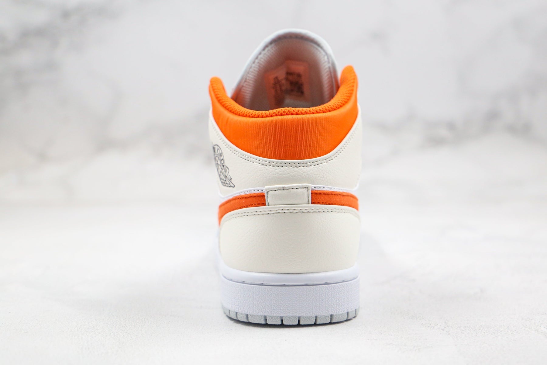 Jordan 1 Mid Starfish Pure Platinum - Luxe Premium Brazil