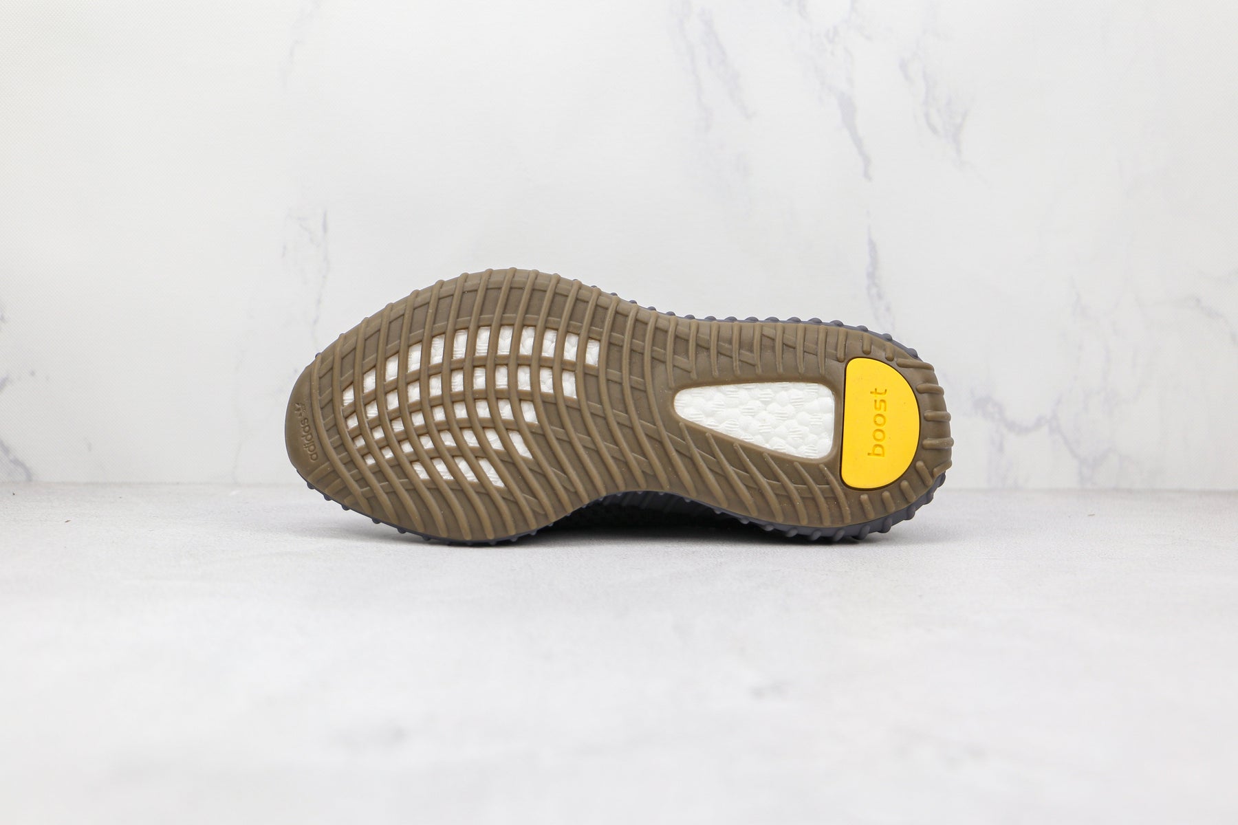 Adidas Yeezy Boost 350 V2 Cinder - Luxe Premium Brazil