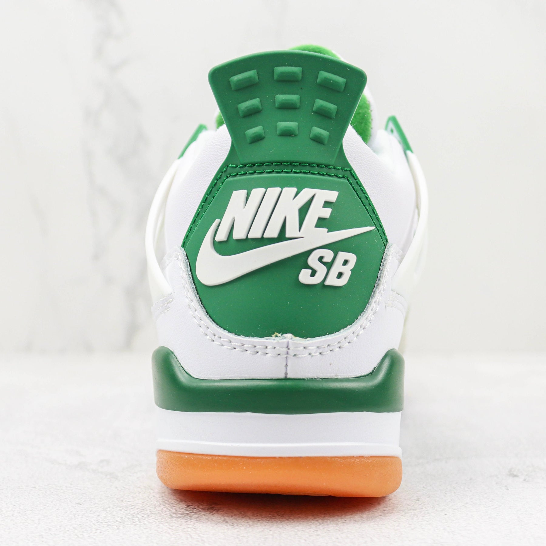 Jordan 4 Retro SB Pine Green - Luxe Premium Brazil