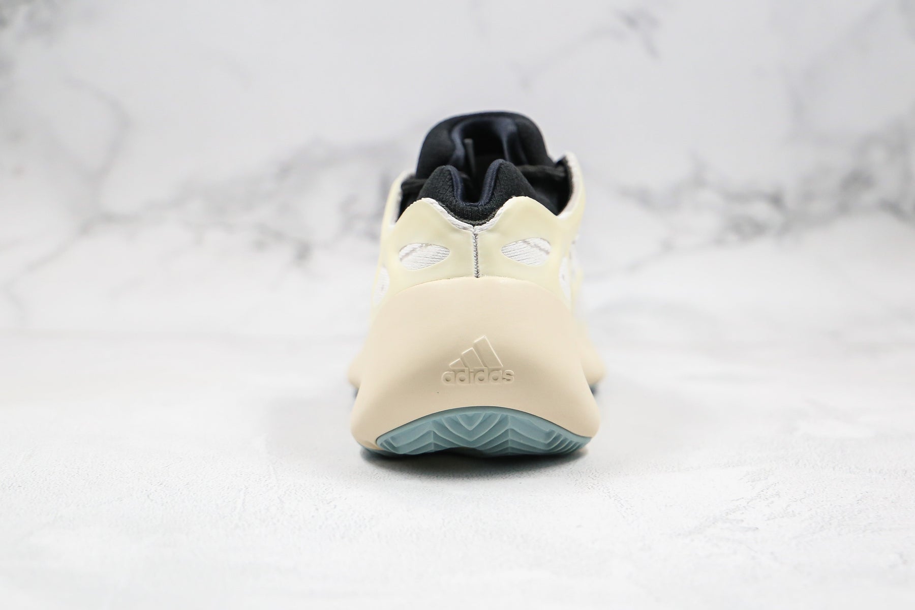 Adidas Yeezy Boost 700 V3 Azael - Luxe Premium Brazil