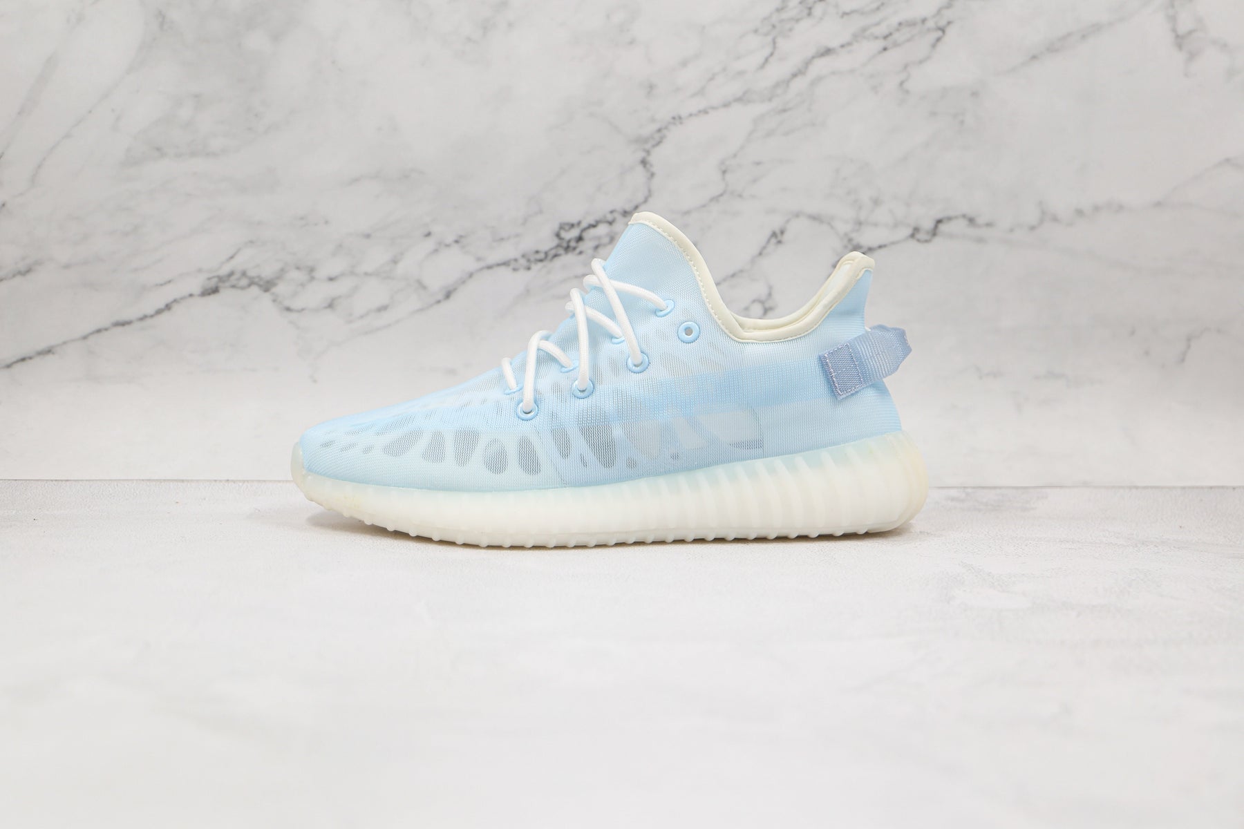 Adidas Yeezy Boost 350 V2 Mono Ice - Luxe Premium Brazil