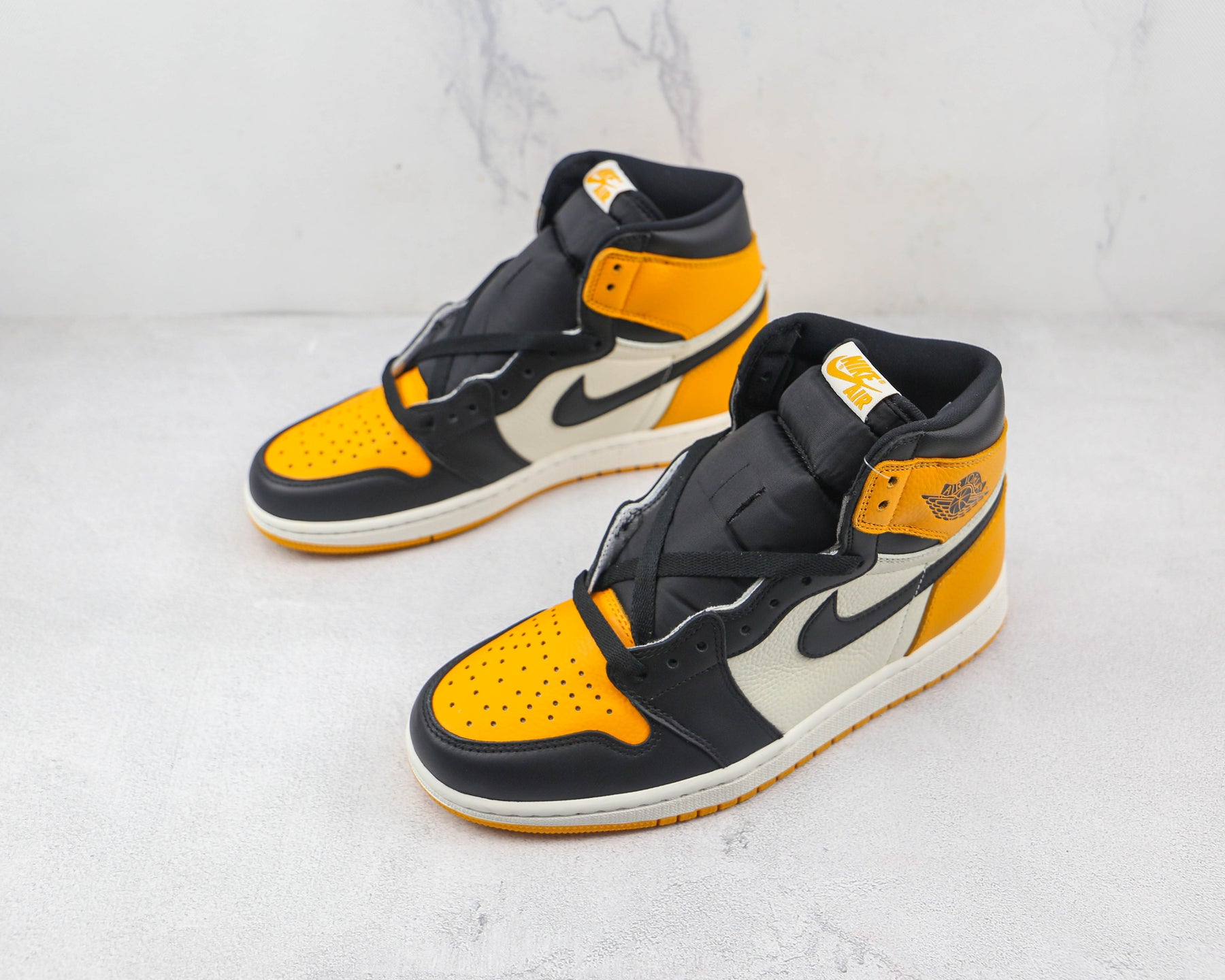 Jordan 1 Retro High Taxi Yellow Toe Luxe Premium Brazil