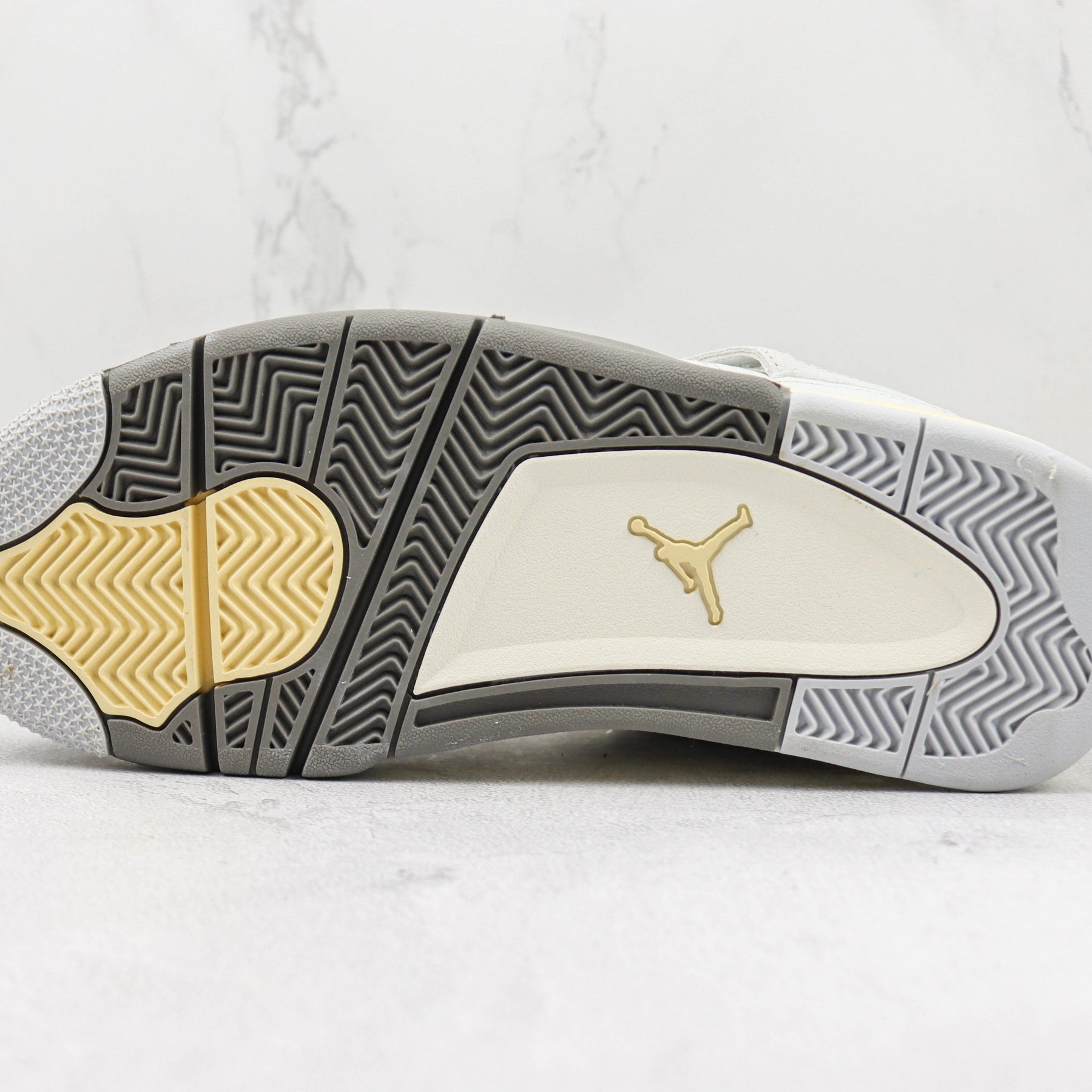 Jordan 4 Retro SE Craft Photon Dust - Luxe Premium Brazil