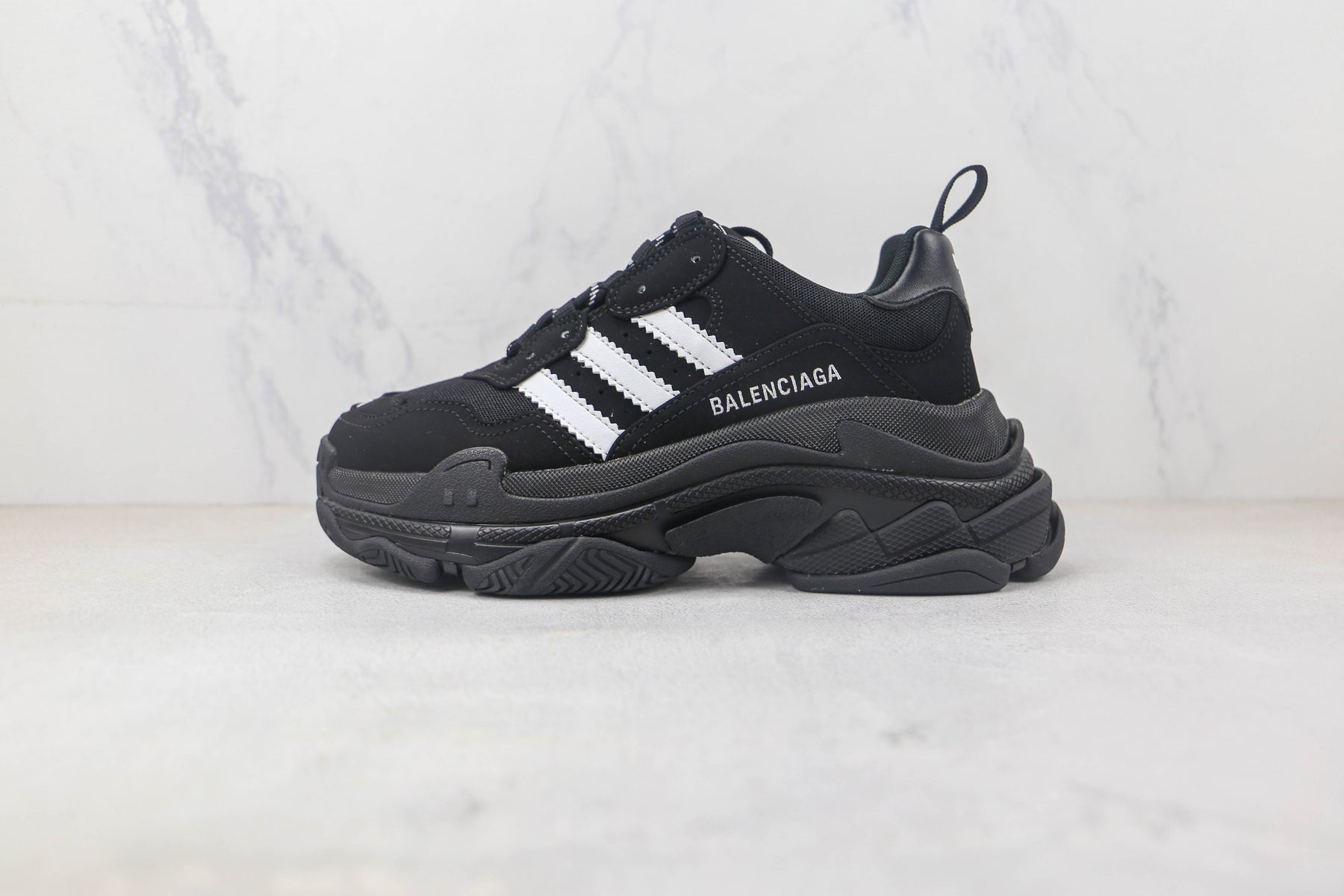 Balenciaga X Adidas Black White - Luxe Premium Brazil