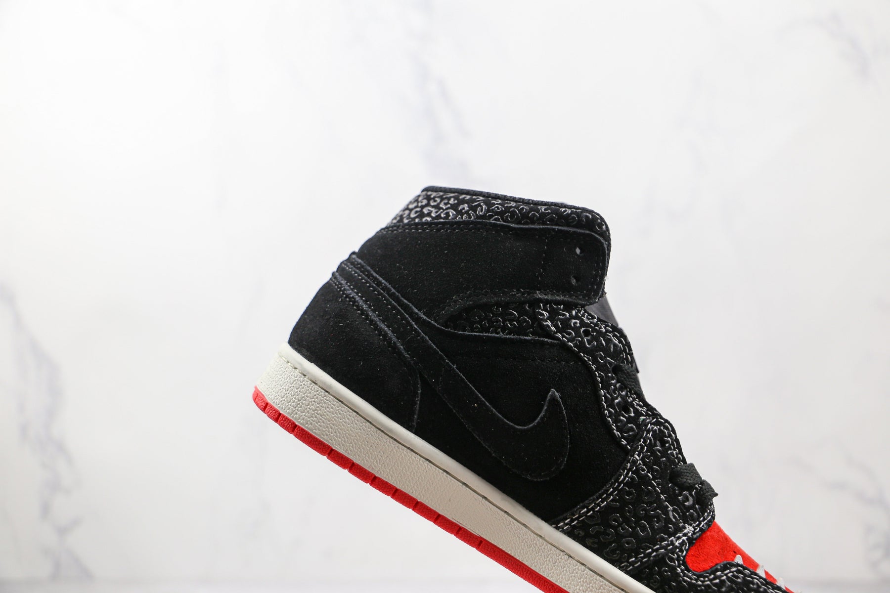 Jordan 1 Mid SE Siempre Familia - Luxe Premium Brazil