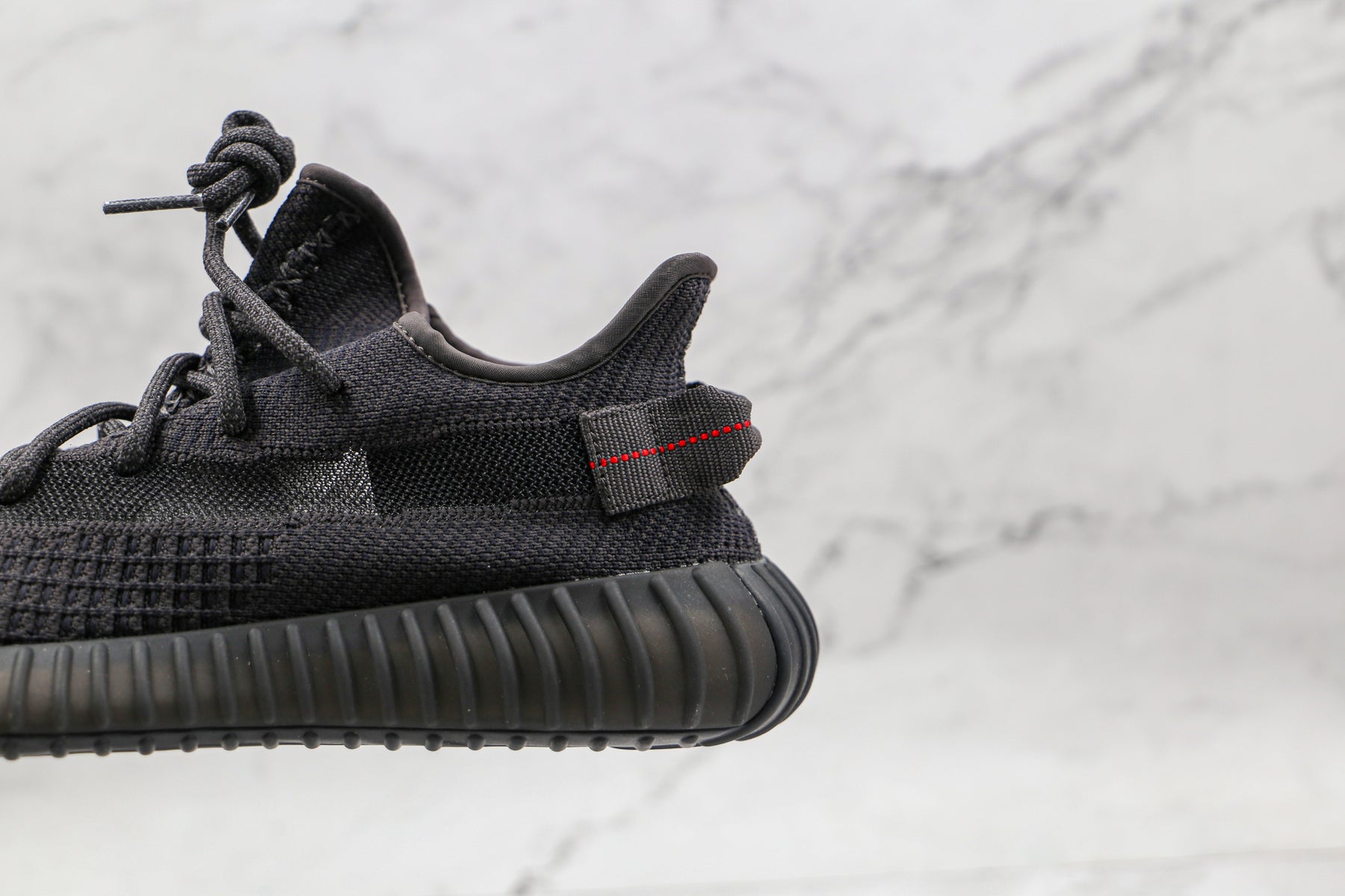 Adidas Yeezy Boost 350 V2 Black (Non-Reflective) - Luxe Premium Brazil