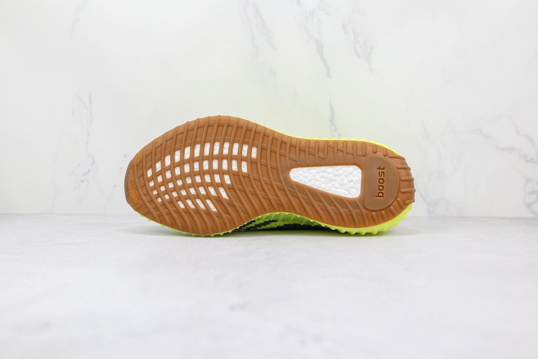 Adidas Yeezy Boost 350 V2 Semi Frozen Yellow - Luxe Premium Brazil