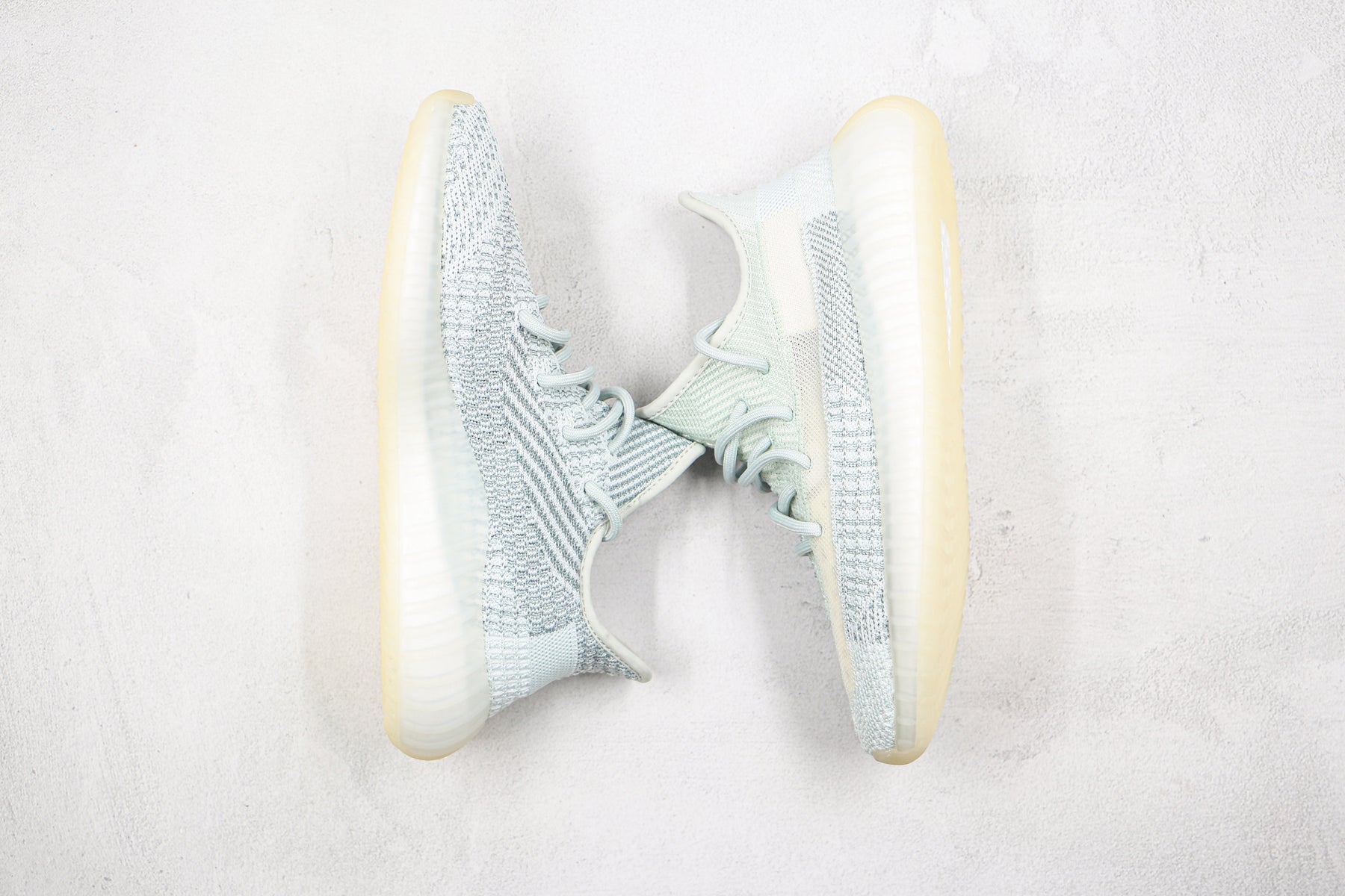 Adidas Yeezy Boost 350 V2 Cloud White (Reflective) - Luxe Premium Brazil
