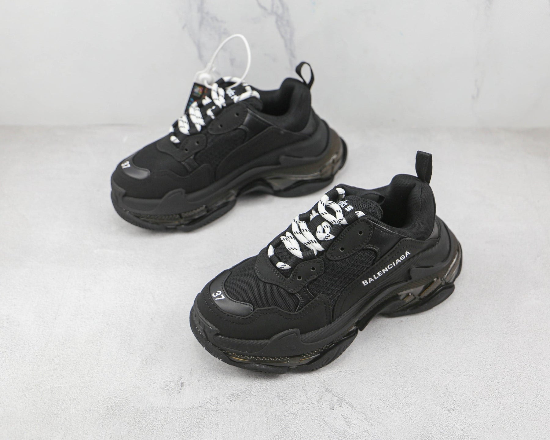Balenciaga Triple S Black - Luxe Premium Brazil