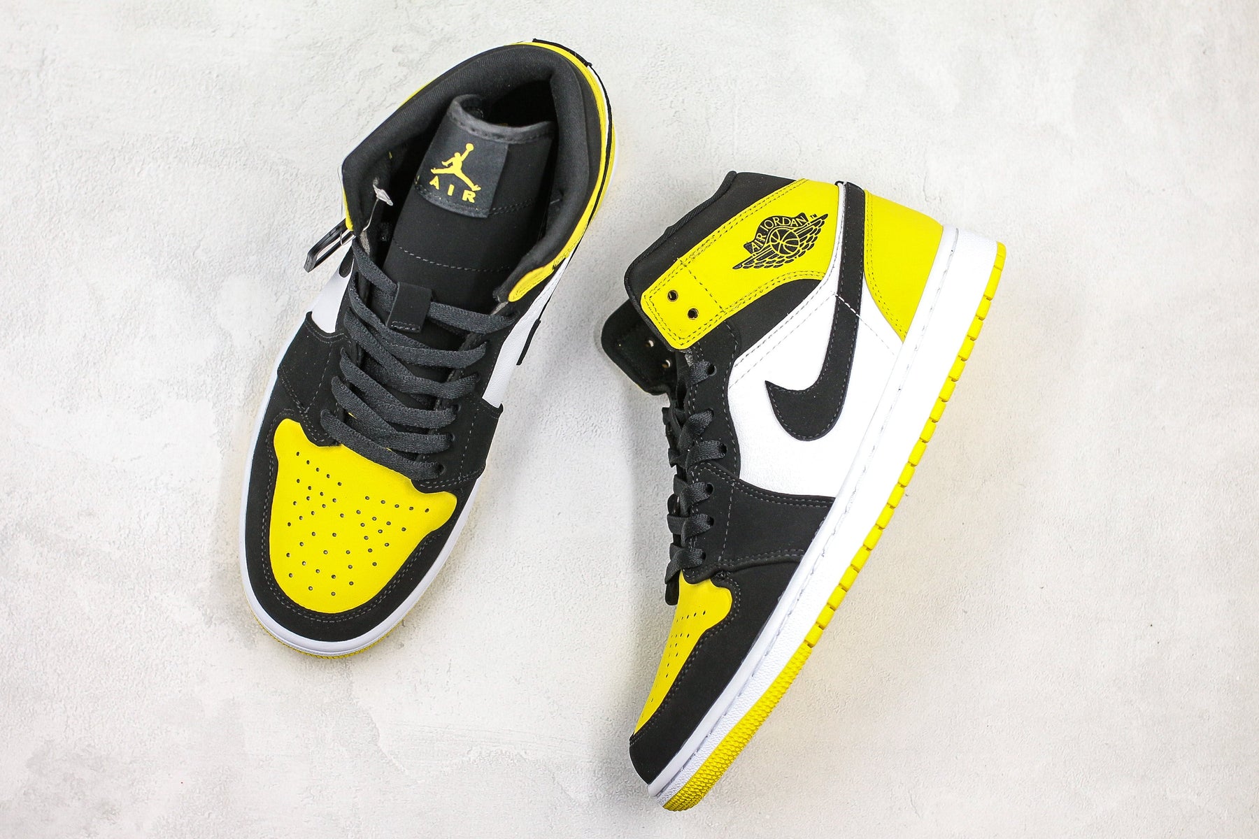 Jordan 1 Mid Yellow Toe Black - Luxe Premium Brazil