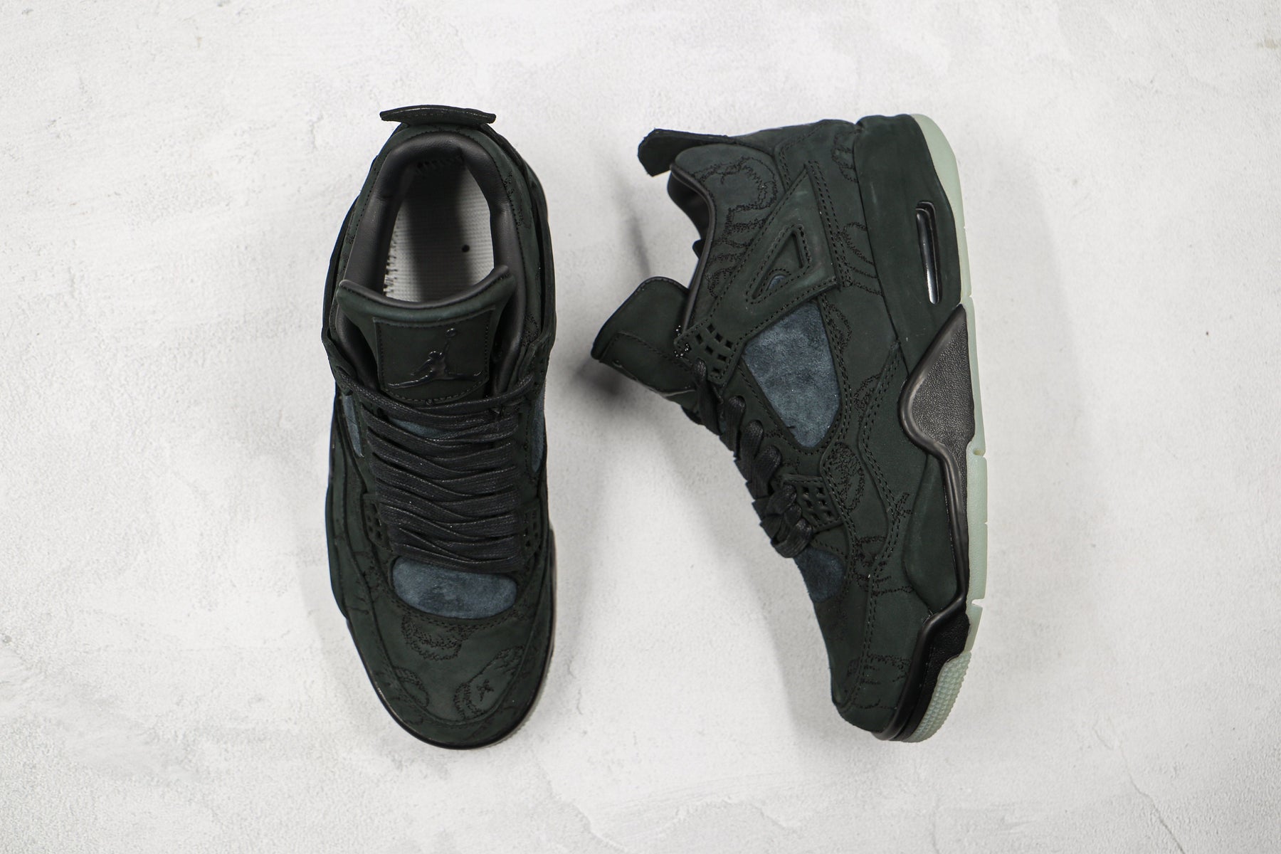 Jordan 4 Retro Kaws Black - Luxe Premium Brazil