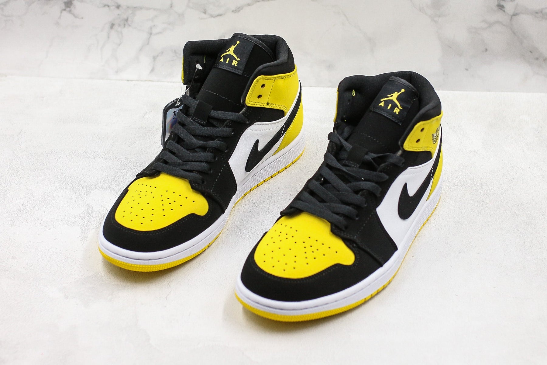 Jordan 1 Mid Yellow Toe Black - Luxe Premium Brazil