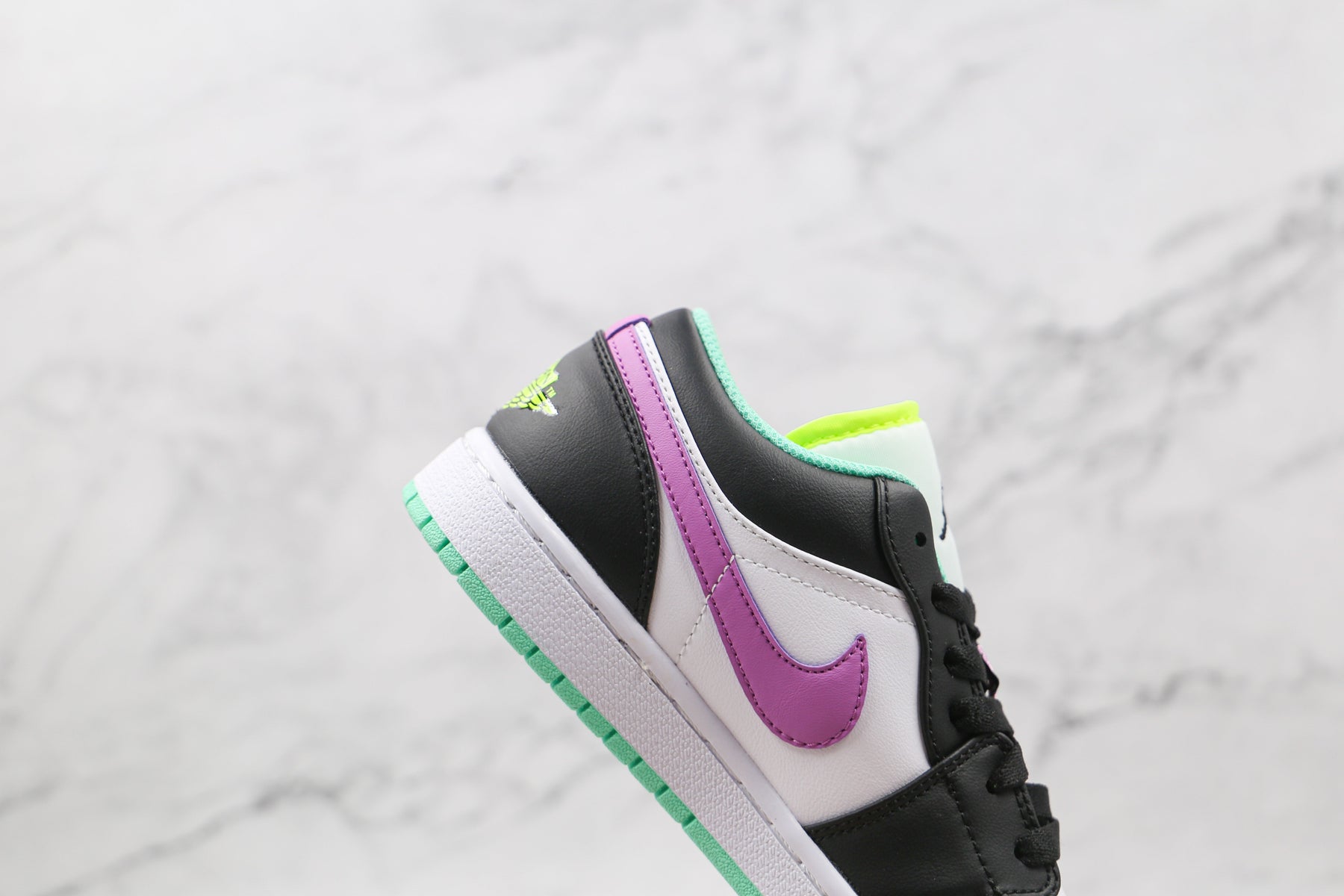 Jordan 1 Low Green Glow Violet Shock Luxe Premium Brazil