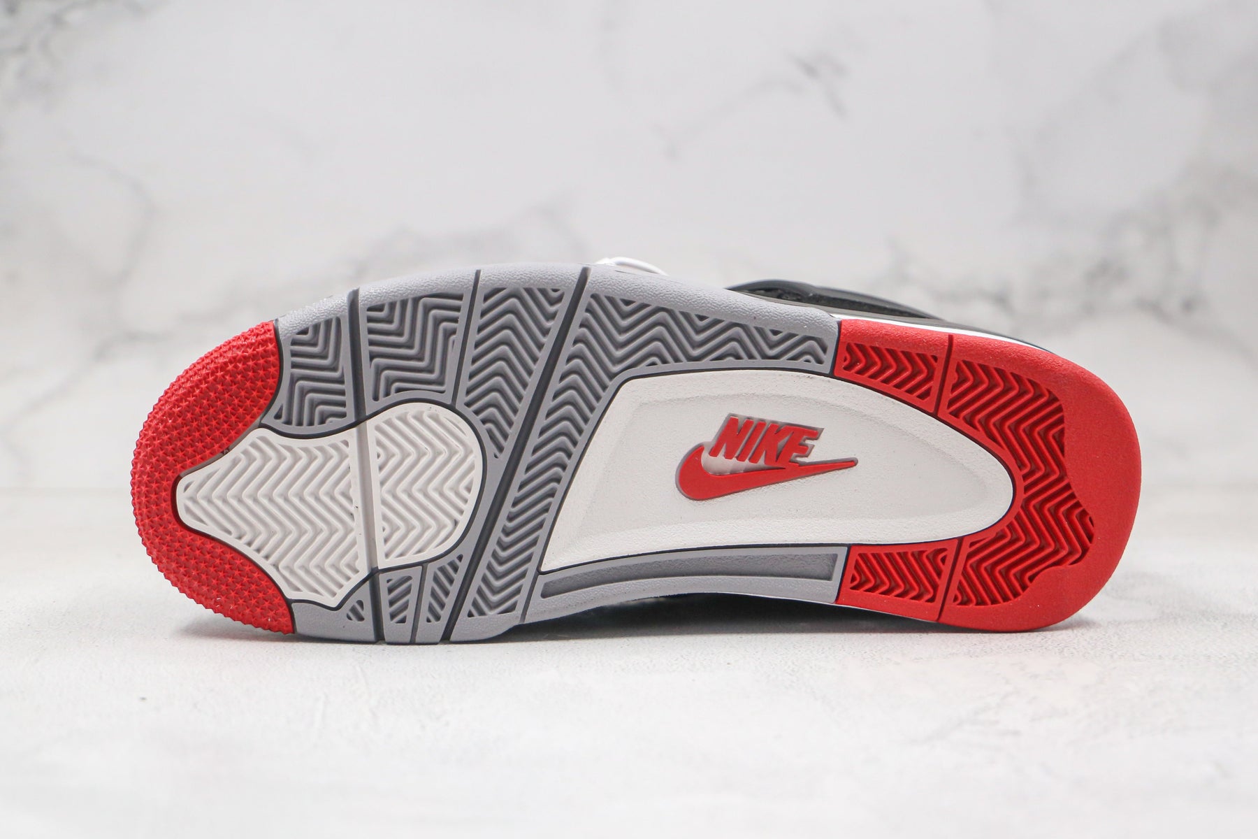 Jordan 4 Retro Bred - Luxe Premium Brazil