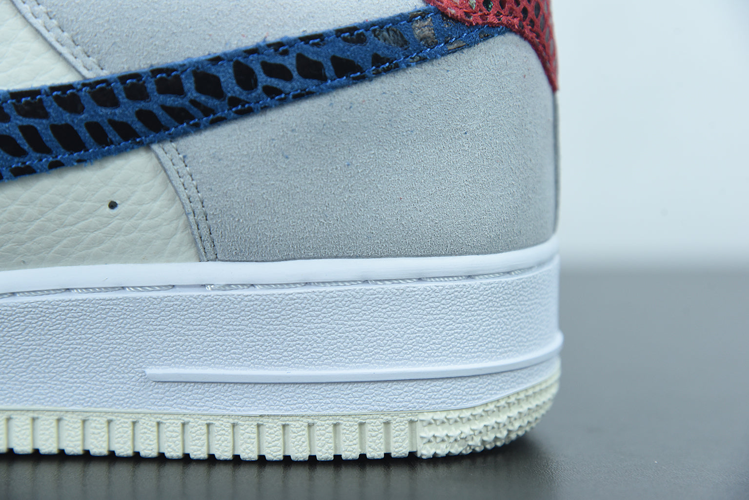 Nike Air Force 1 Low SP Undefeated 5 On It Dunk vs. AF1 My Store