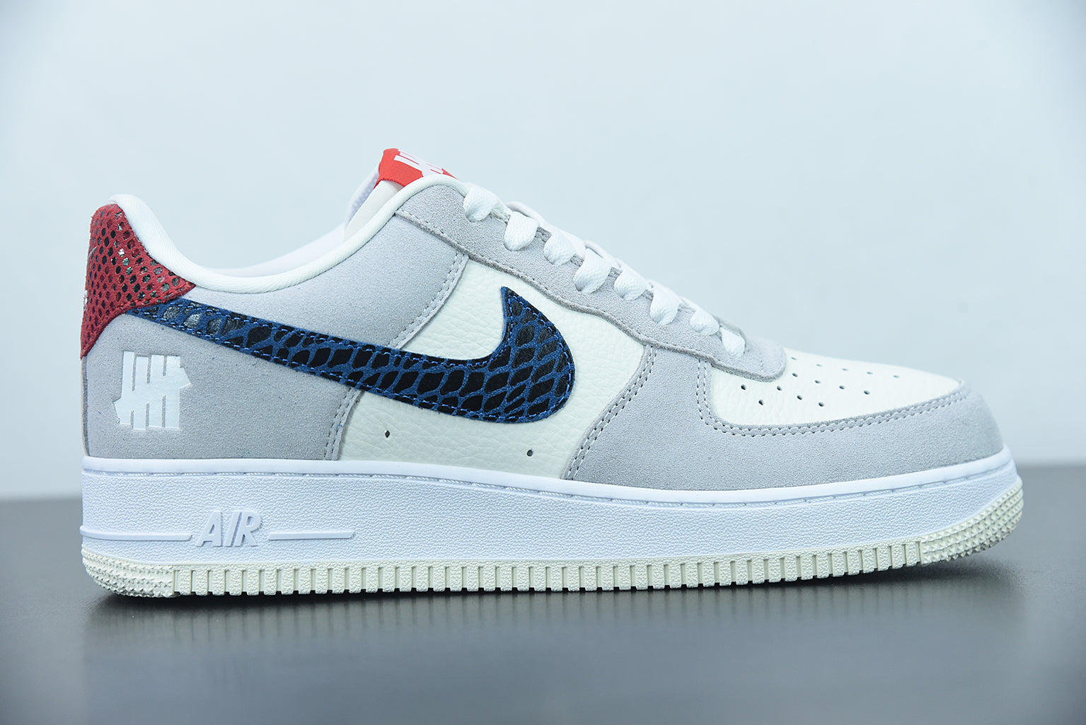 Nike Air Force 1 Low SP Undefeated 5 On It Dunk vs. AF1 My Store